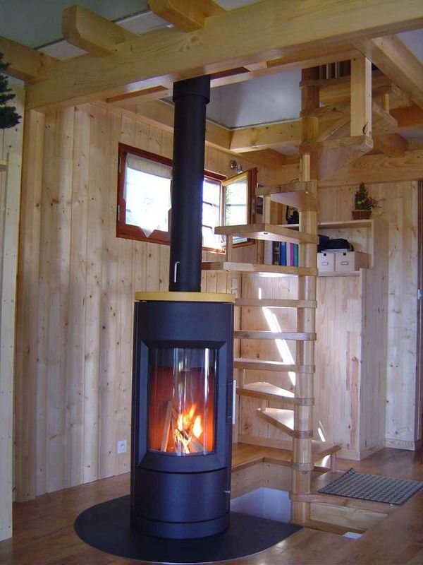 Po&ecirc;le &agrave; bois Bari