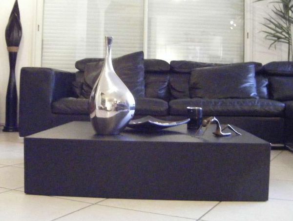 Table basse en granit noir zinbawee
